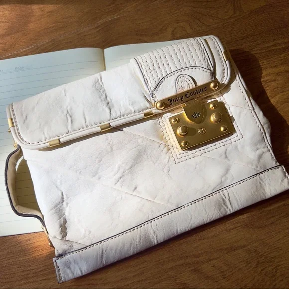 JUICY COUTURE Vintage Cream Off White Soft Leather Gold tone Magnetic Clutch Bag - Picture 12 of 12